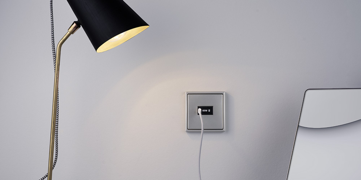 Ladegerät USB PD 60 bei KM-Elektrotechnik Gmbh & Co.KG in Röthlein