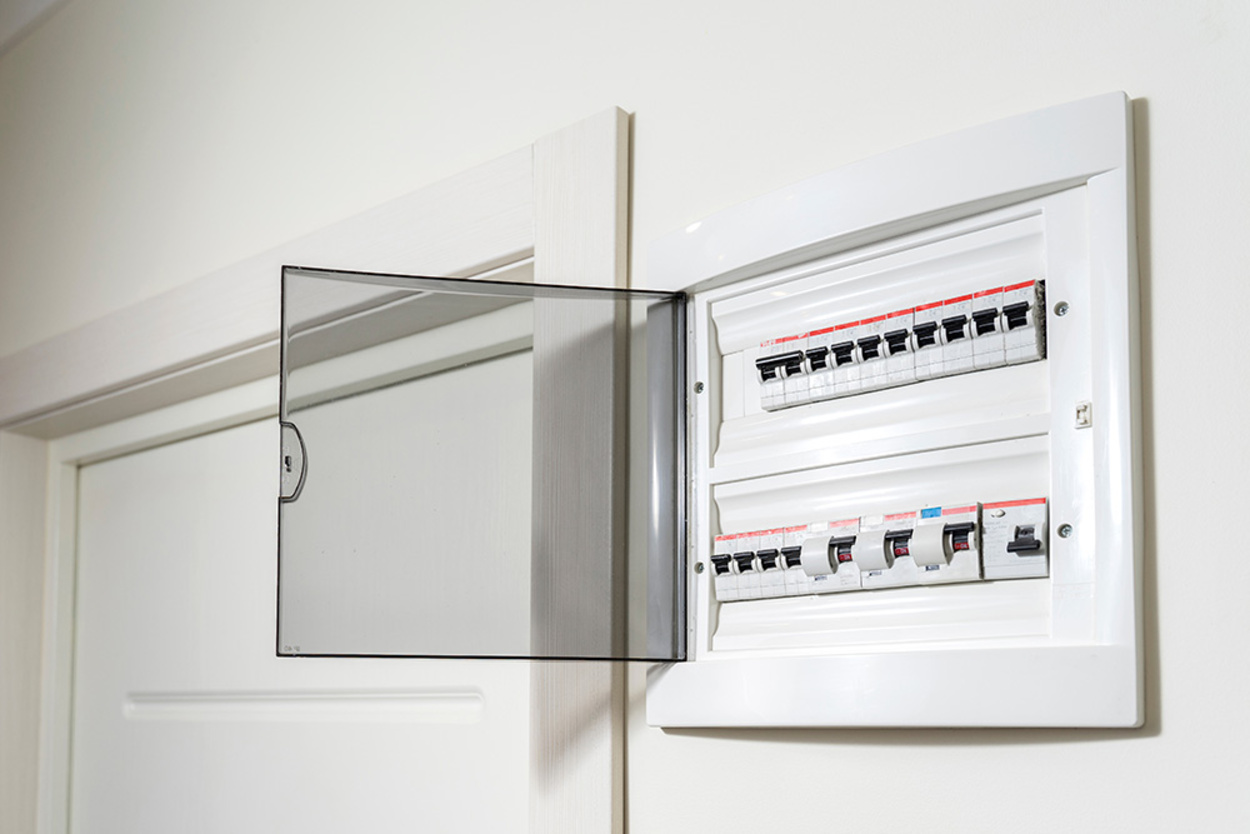 Über­spannungs­schutz bei KM-Elektrotechnik Gmbh & Co.KG in Röthlein