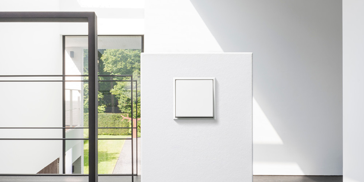 JUNG Schalterprogramme bei KM-Elektrotechnik Gmbh & Co.KG in Röthlein